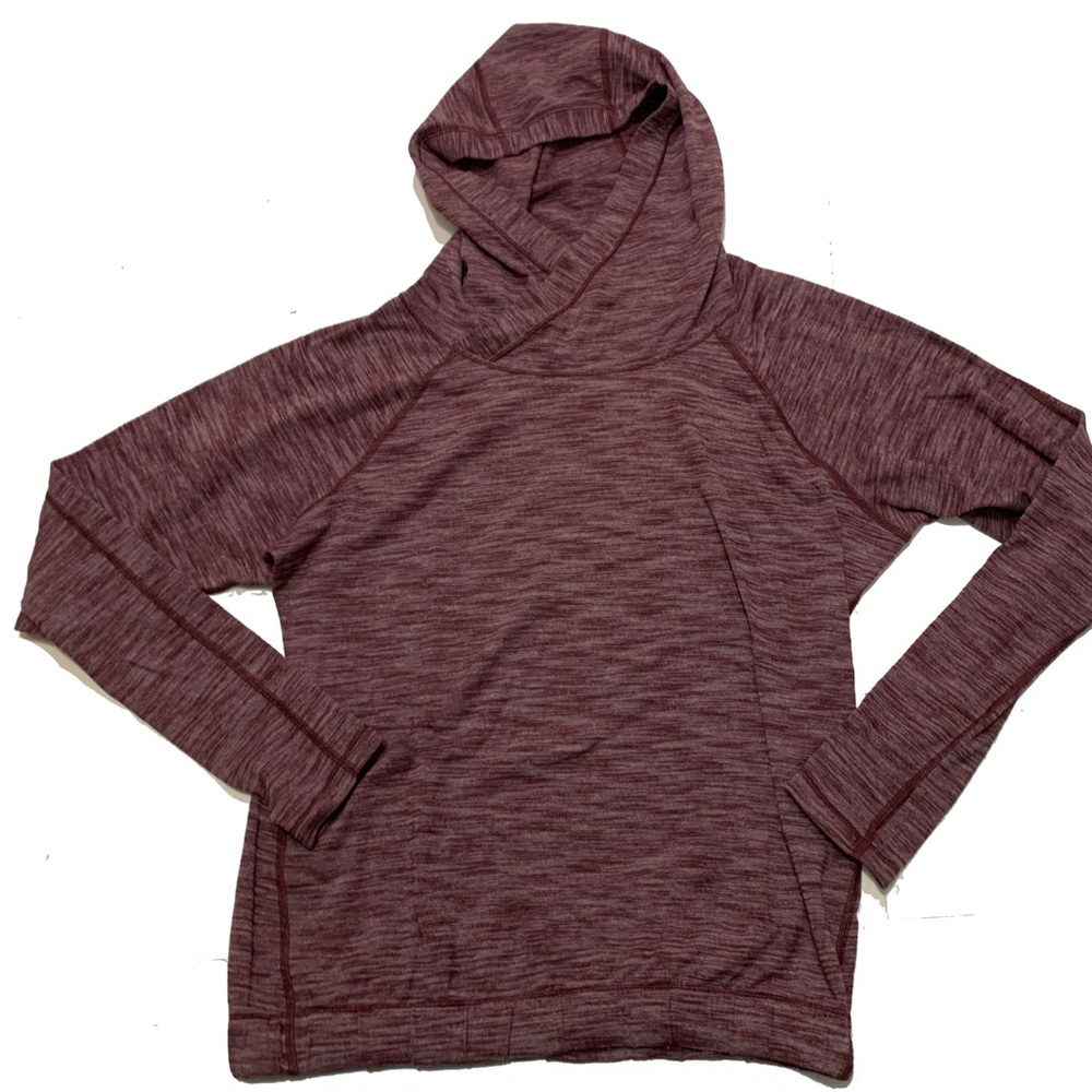 2 / Lululemon Healthy Heart Pullover
